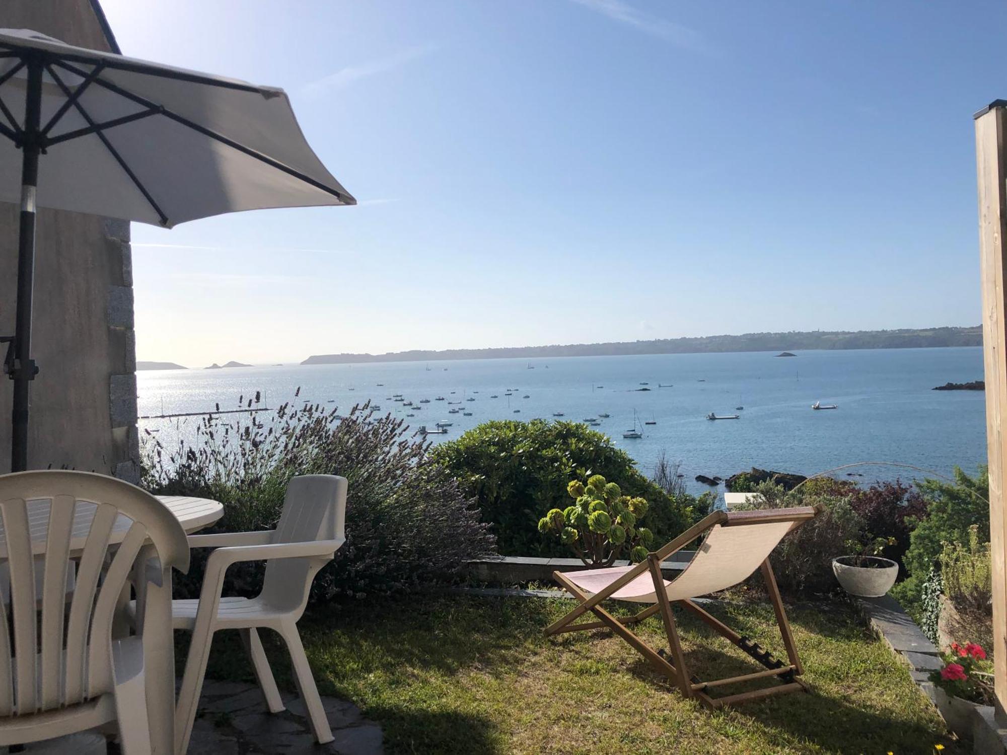 Maisonnette Pour 2 Personnes - Vue Mer - Plage A 100 Metres Ploubazlanec Bagian luar foto